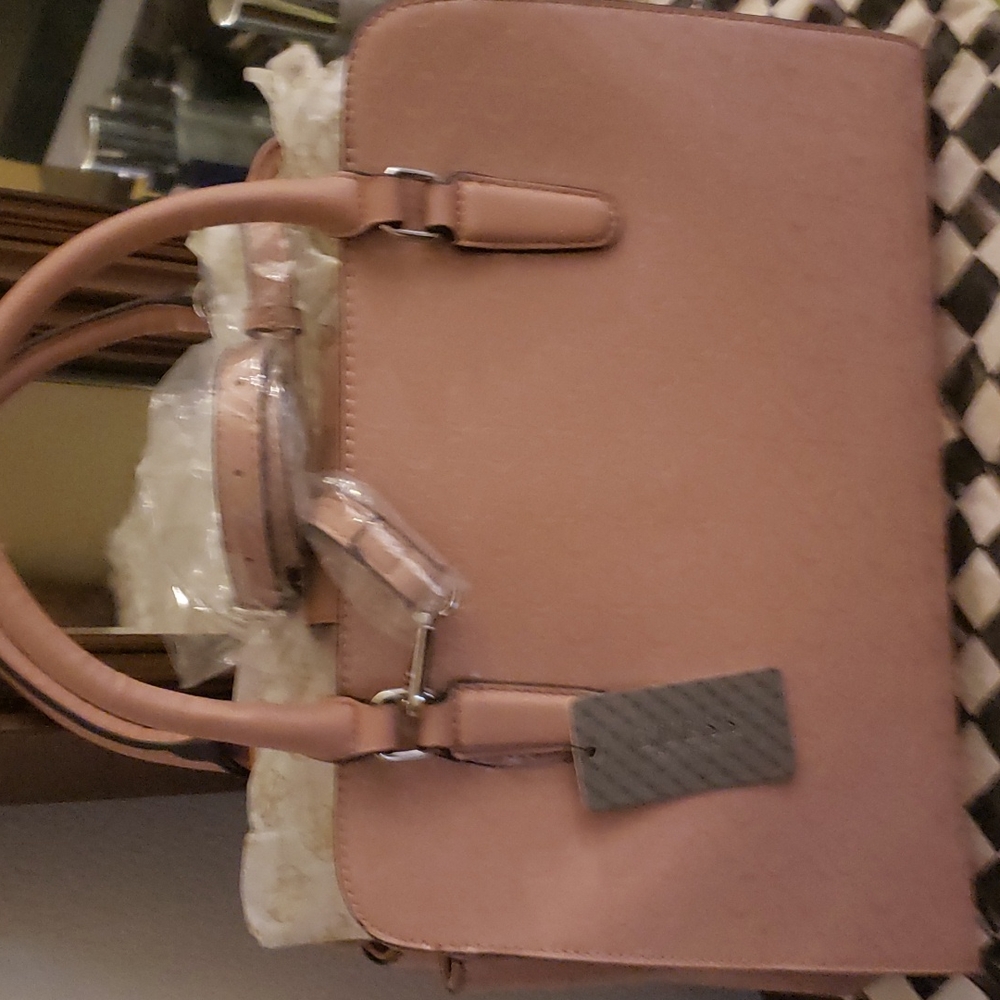 Brand new guess handbag - Picture 3 of 7